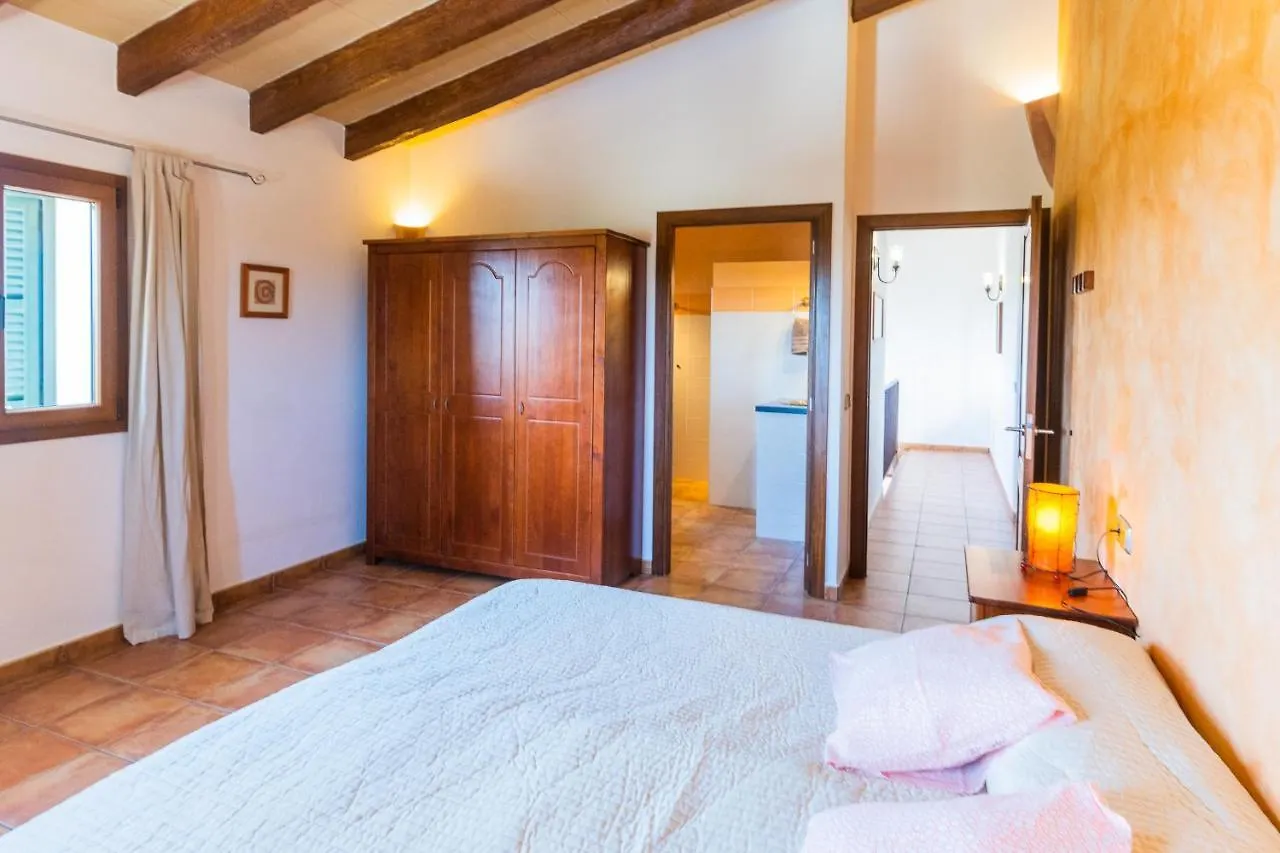 Holiday home Finca Poas Villa Llombarts
