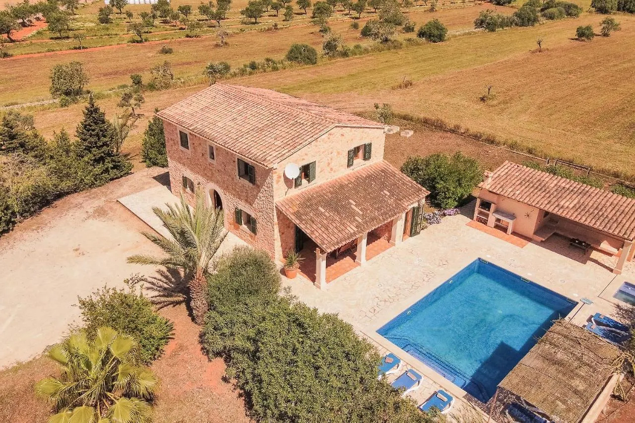 Finca Poas Villa Llombarts 0*,